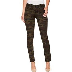 Sanctuary Clothing Brown Camo Print Pants